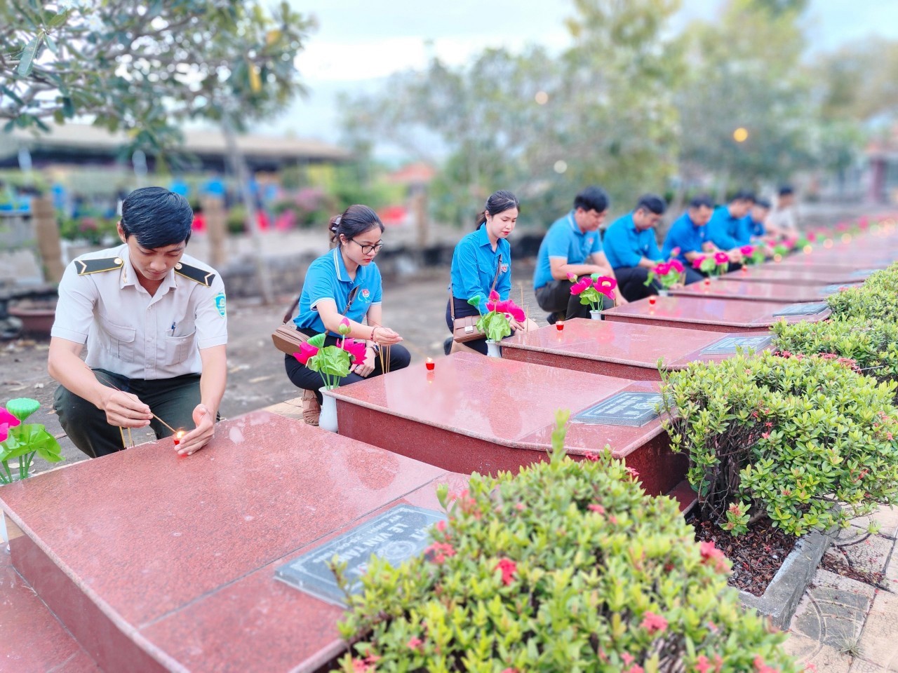 Công đoàn, Đoàn thanh niên Cảng hàng không quốc tế Cần Thơ hưởng ứng các hoạt động nhân kỷ niệm 76 năm ngày Thương binh liệt sỹ (27/7/1947-27/7/2023)|LOCAL_PATH:crawled_data/images/featured_76d89b02bfaf.jpg