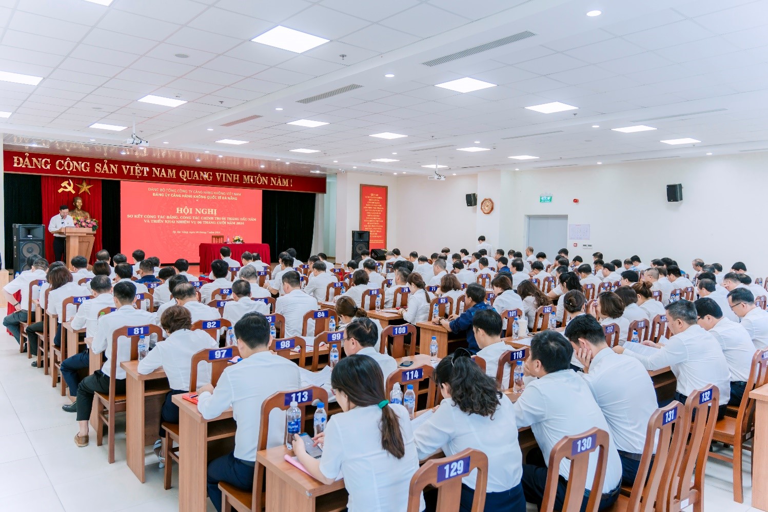 Đảng ủy Cảng HKQT Đà Nẵng: Sơ kết công tác Đảng 6 tháng đầu năm và triển khai nhiệm vụ 6 tháng cuối năm 2024|LOCAL_PATH:crawled_data/images/featured_7a447b7cb99b.jpg