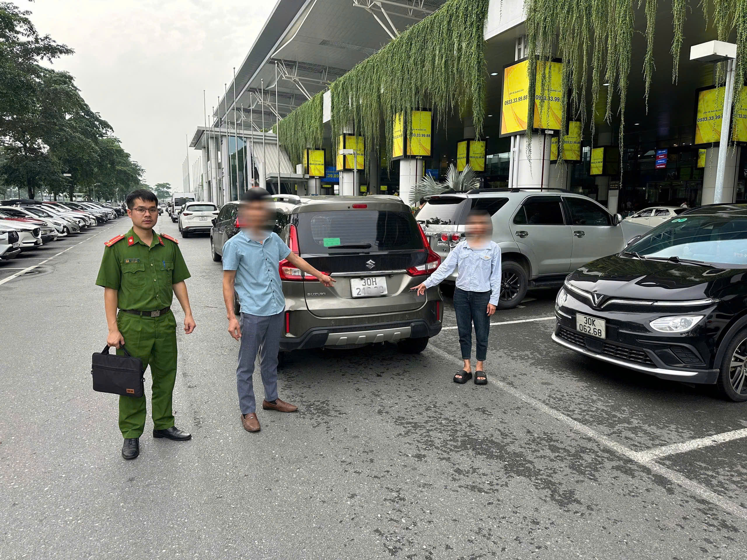 Phát hiện, xử lý đối tượng cò mồi lừa đảo hành khách tại Nhà ga quốc tế T2 – Cảng HKQT Nội Bài|LOCAL_PATH:crawled_data/images/featured_7bd56ae01fb6.jpg