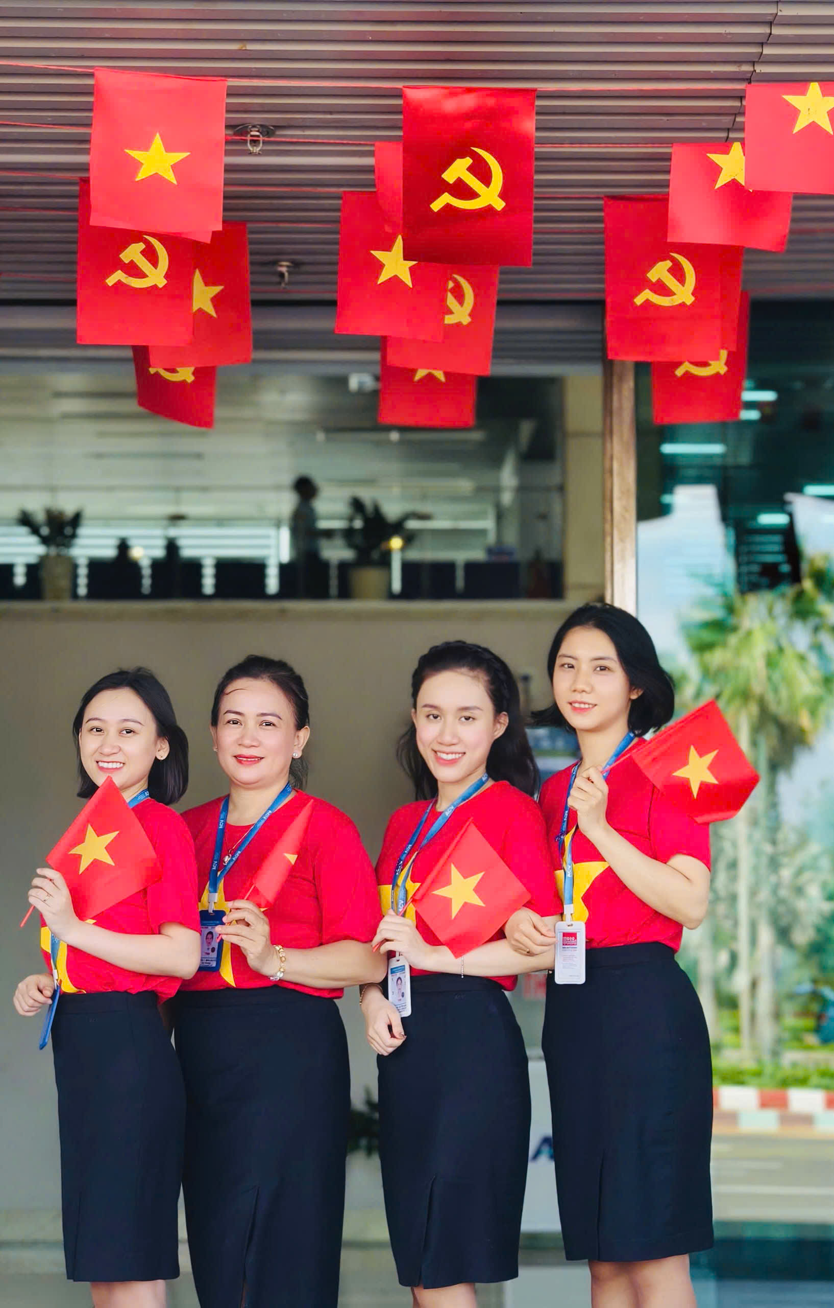 CẢNG HÀNG KHÔNG TUY HÒA CHÀO MỪNG ĐẠI LỄ KỶ NIỆM 80 NĂM CÁCH MẠNG THÁNG TÁM THÀNH CÔNG VÀ QUỐC KHÁNH NƯỚC CHXHCN VIỆT NAM