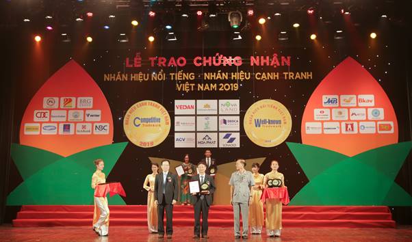 TỔNG CÔNG TY CẢNG HÀNG KHÔNG VIỆT NAM – CTCP (ACV) ĐƯỢC VINH DANH TRONG “TOP 50 NHÃN HIỆU NỔI TIẾNG NHẤT” 2019|LOCAL_PATH:crawled_data/images/featured_88ff0345b0ad.jpg