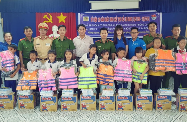 Cảng hàng không Cà Mau nhiều hoạt động thiết thực nhân kỷ niệm 129 năm Ngày sinh nhật Bác (19/5/1890 – 19/5/2019)|LOCAL_PATH:crawled_data/images/featured_8c87d4cba8aa.jpg