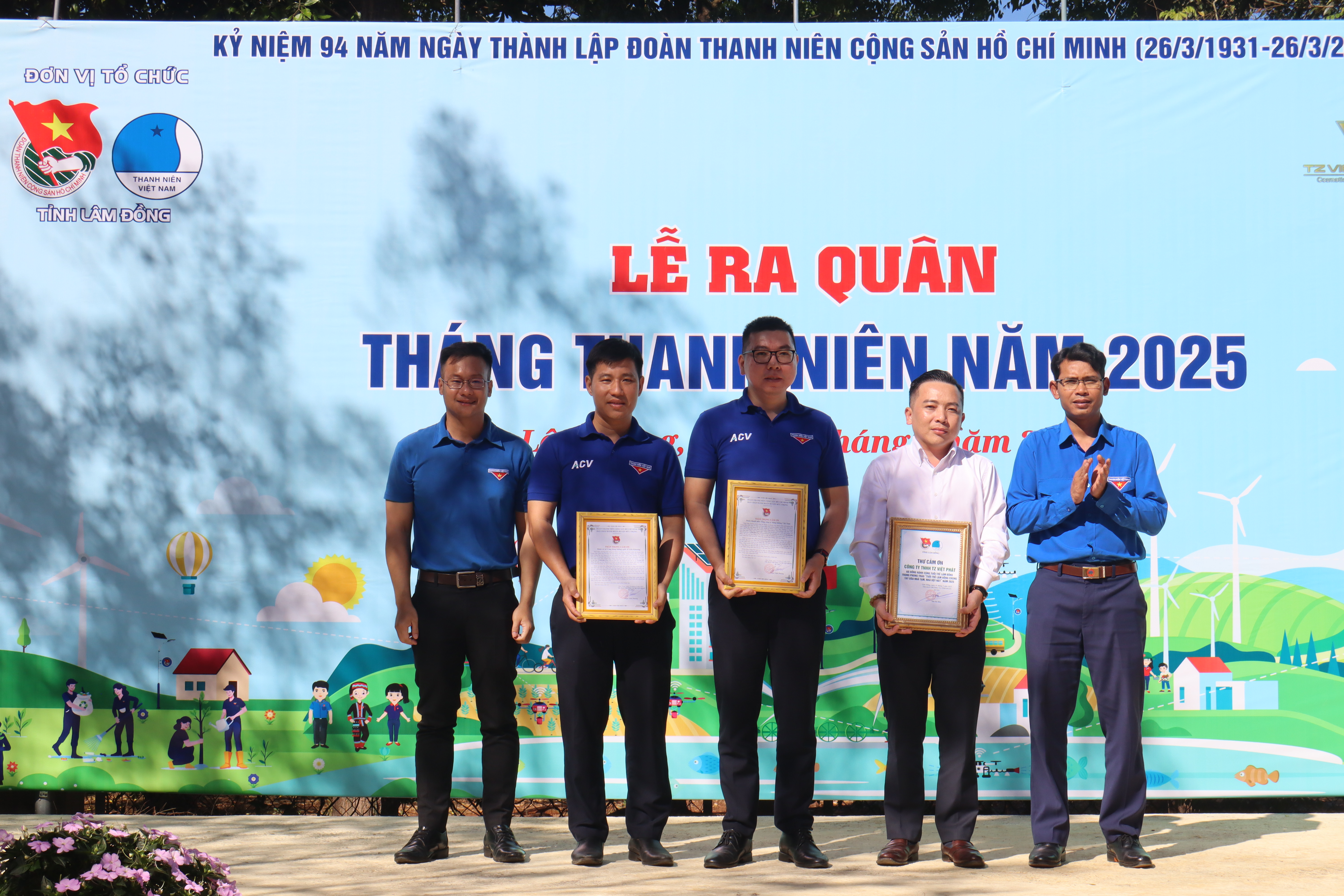 Tuổi trẻ ACV khởi động Tháng Thanh niên 2025 với nhiều công trình, phần việc thanh niên thiết thực chào mừng Đại hội đảng các cấp tiến tới Đại hội Đảng bộ ACV lần thứ III, nhiệm kỳ 2025-2030|LOCAL_PATH:crawled_data/images/featured_8e03a8e98237.JPG