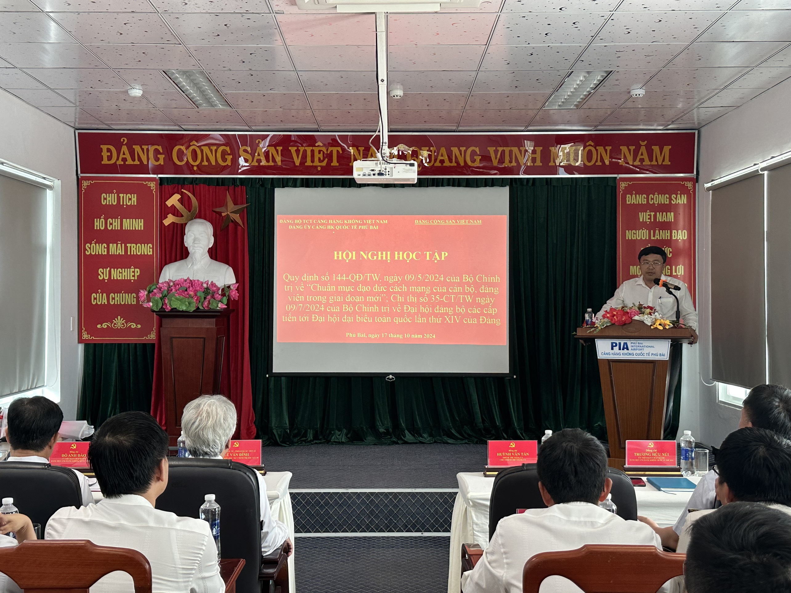 HỘI NGHỊ HỌC TẬP CHUYÊN ĐỀ QUY ĐỊNH SỐ 144-QĐ/TW, NGÀY 09/5/2024 CỦA BỘ CHÍNH TRỊ VỀ “CHUẨN MỰC ĐẠO ĐỨC CÁCH MẠNG CỦA CÁN BỘ, ĐẢNG VIÊN TRONG GIAI ĐOẠN MỚI” VÀ CHỈ THỊ SỐ 35-CT/TW NGÀY 09/7/2024 CỦA BỘ CHÍNH TRỊ VỀ ĐẠI HỘI ĐẢNG BỘ CÁC CẤP TIẾN TỚI ĐẠI HỘI ĐẠI BIỂU TOÀN QUỐC  LẦN THỨ XIV CỦA ĐẢNG|LOCAL_PATH:crawled_data/images/featured_8f6ff87f4c71.jpg