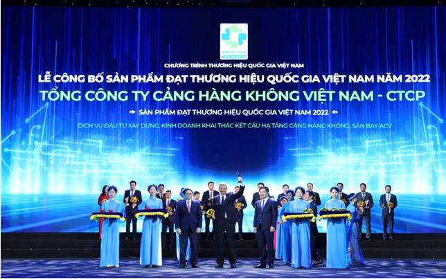 Tổng công ty Cảng HKVN – CTCP (ACV) được vinh danh trong Lễ công bố sản phẩm đạt Thương hiệu quốc gia Việt Nam năm 2022|LOCAL_PATH:crawled_data/images/featured_9516f03b095d.png