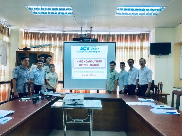 Cảng hàng không Cà Mau tổ chức Khóa huấn luyện định kỳ  Hàng hoá nguy hiểm năm 2018|LOCAL_PATH:crawled_data/images/featured_96ee0bb46bb0.jpg