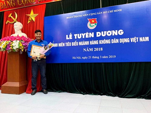 Lễ mít tinh kỷ niệm Ngày thành lập Đoàn thanh niên cộng sản Hồ Chí Minh và Lễ tuyên dương thanh niên tiêu biểu ngành Hàng không dân dụng Việt Nam năm 2018|LOCAL_PATH:crawled_data/images/featured_9f732243a5df.jpg