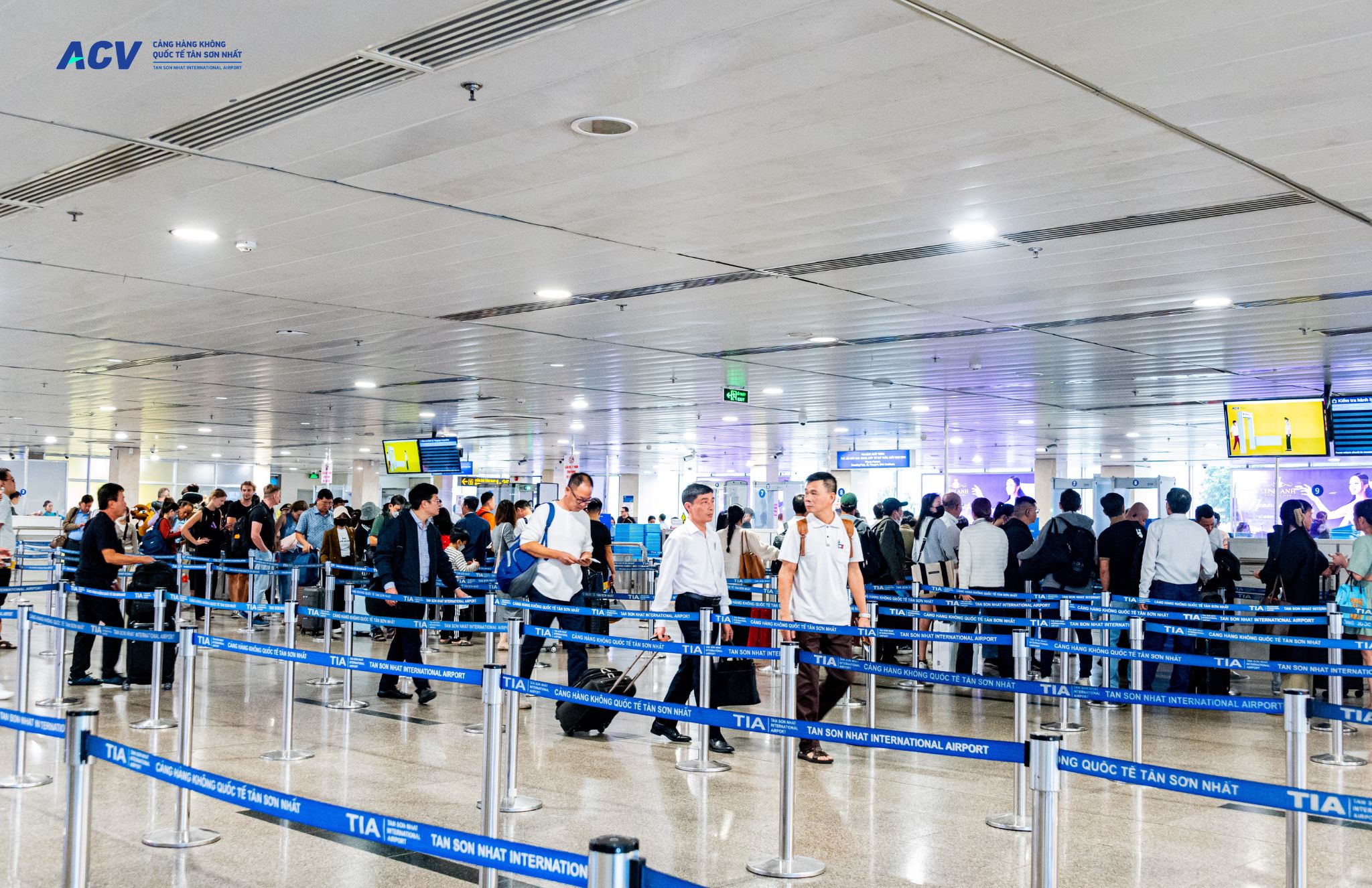 CẢNG HKQT TÂN SƠN NHẤT KHUYẾN CÁO HÀNH KHÁCH ĐI MÁY BAY DỊP TẾT NGUYÊN ĐÁN ẤT TỴ|LOCAL_PATH:crawled_data/images/featured_a4d78f793bf0.jpg