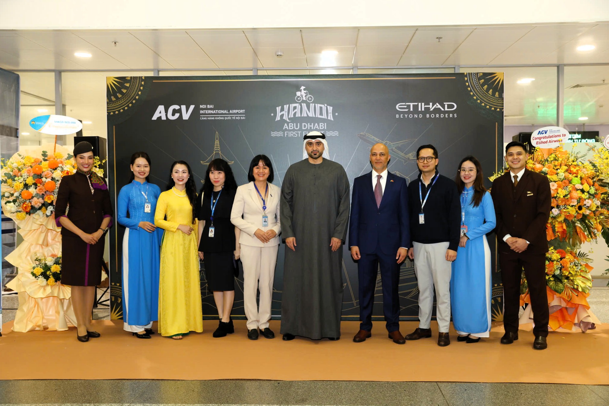 Cảng HKQT Nội Bài chào đón đường bay mới kết nối Hà Nội - Abu Dhabi của Etihad Airways|LOCAL_PATH:crawled_data/images/featured_a9fc3e4f78b2.jpg