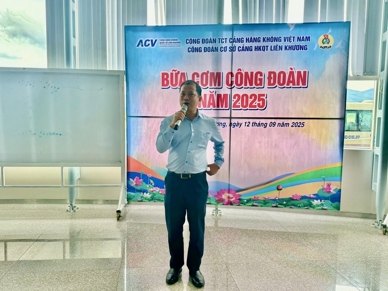 “BỮA CƠM CÔNG ĐOÀN” – GẮN KẾT VÀ CHIA SẺ CÙNG NGƯỜI LAO ĐỘNG|LOCAL_PATH:crawled_data/images/featured_ac2b6bfaa5eb.jpg