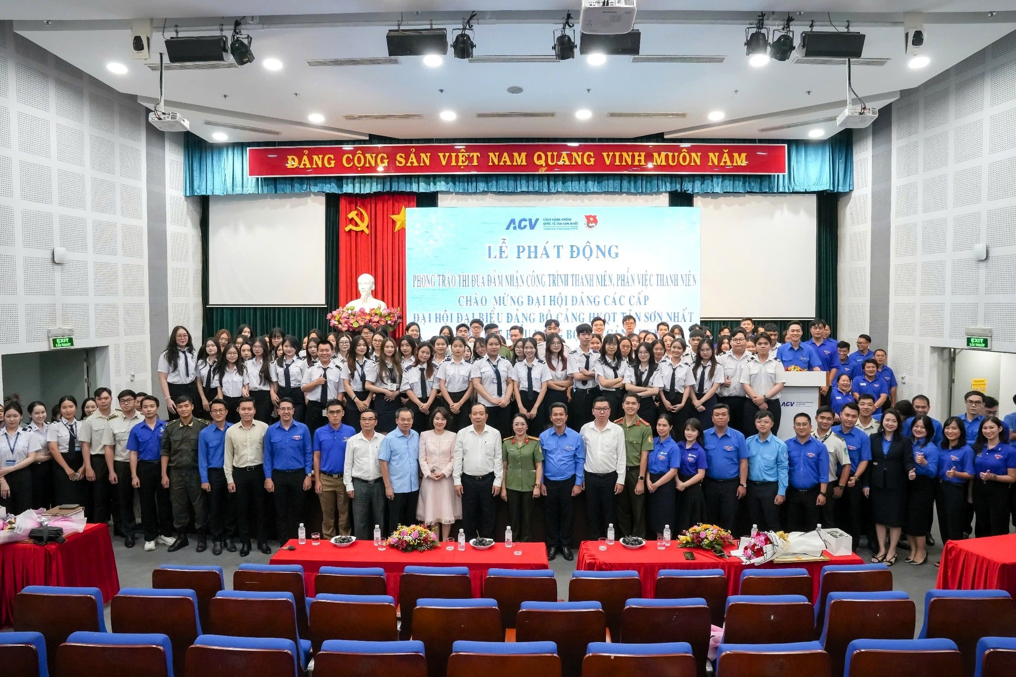 Hội nghị tổng kết công tác đoàn và phong trào thanh thiếu nhi năm 2024 Cảng HKQT Tân Sơn Nhất|LOCAL_PATH:crawled_data/images/featured_ae94caf45845.jpg