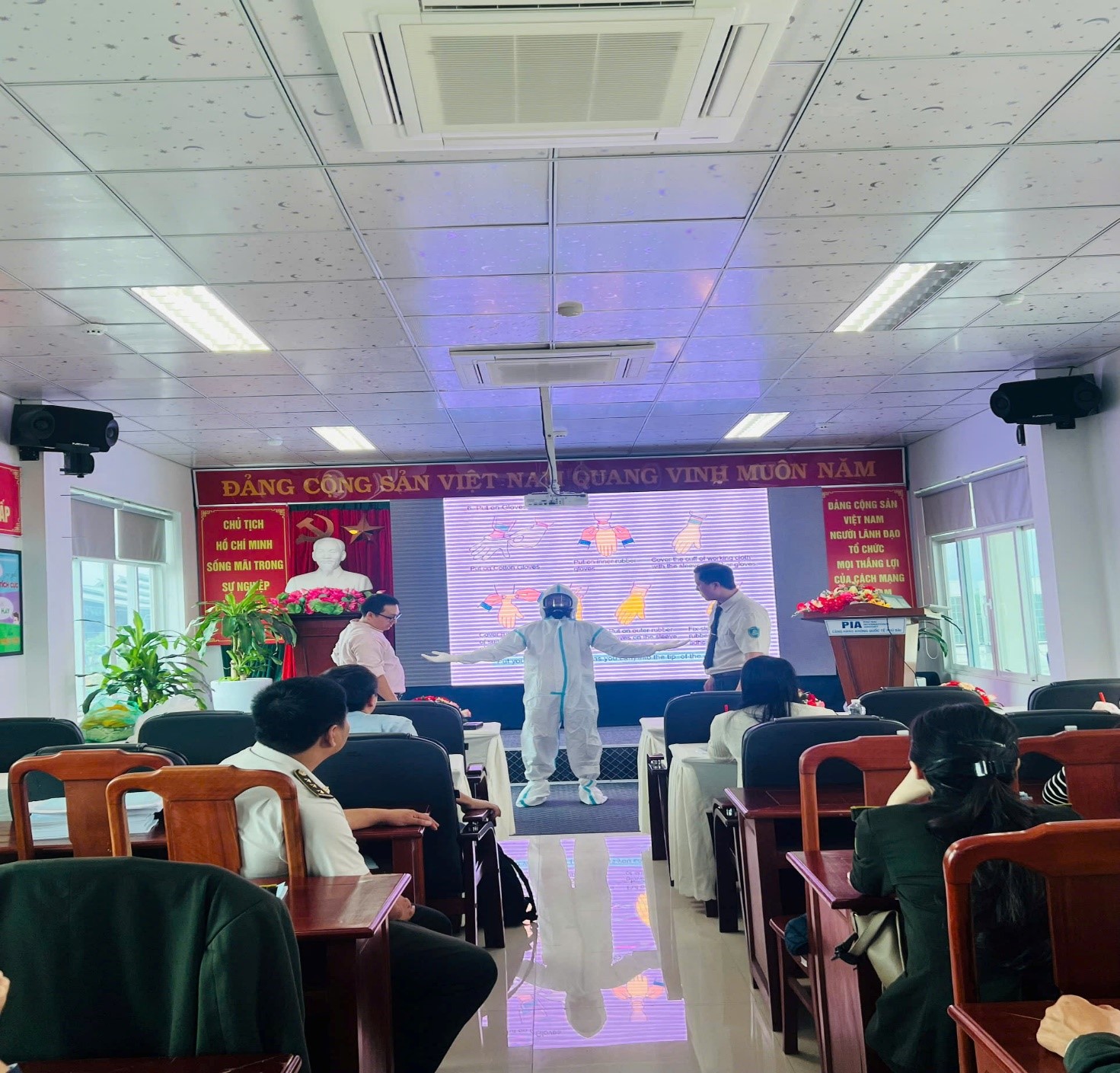 Diễn tập ứng phó sự cố an toàn bức xạ tại Cảng HKQT Phú Bài|LOCAL_PATH:crawled_data/images/featured_b03c21f39ebb.jpg