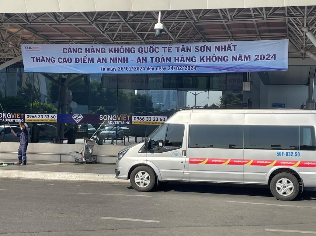 Cảng HKQT Tân Sơn Nhất thực hiện “Tháng cao điểm an ninh an toàn” phục vụ Tết Nguyên Đán Giáp Thìn 2024|LOCAL_PATH:crawled_data/images/featured_b3470a55a0e8.jpg