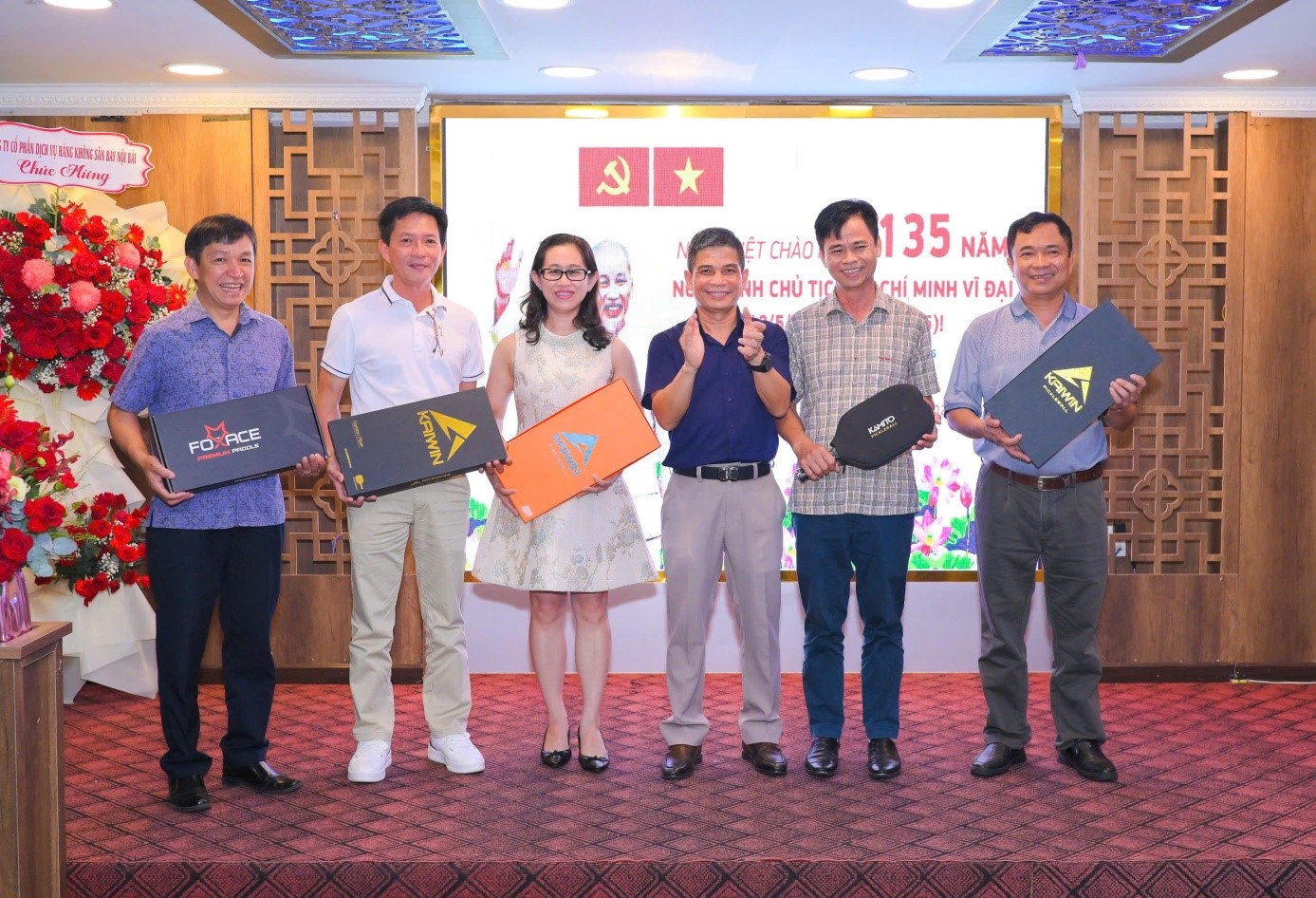 Cảng hàng không Phù Cát tổ chức chương trình giao lưu văn nghệ Kỷ niệm 135 Ngày sinh của Chủ tịch Hồ Chí Minh (19/5/1890 - 19/5/2025) với chủ đề “Dâng người tiếng hát từ trái tim ngành hàng không”|LOCAL_PATH:crawled_data/images/featured_b5b993a2b461.jpg