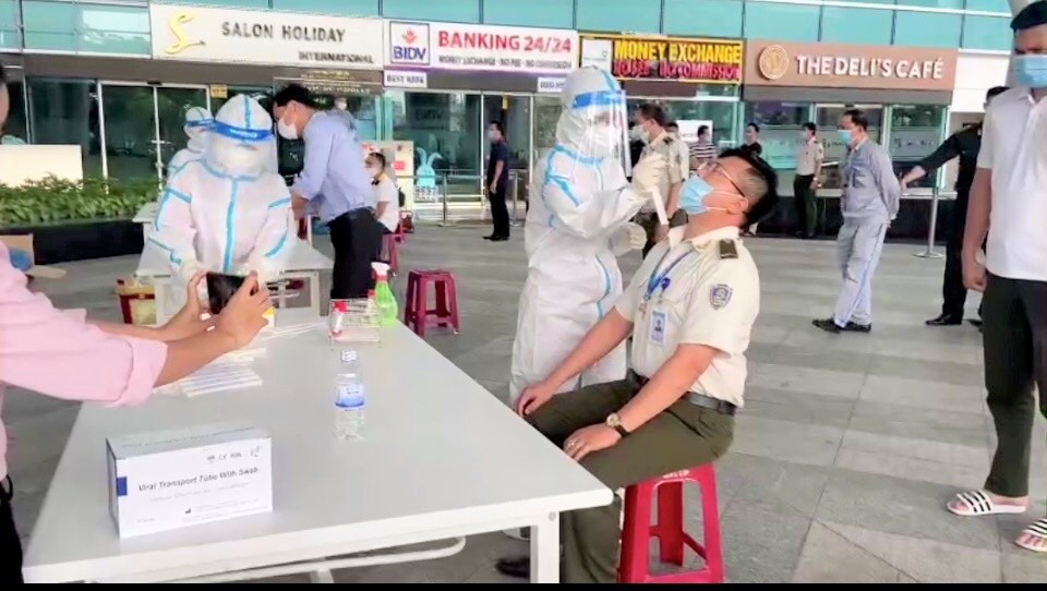 100% test results of Da Nang international airport’s employee are negative for Covid-19|LOCAL_PATH:crawled_data/images/featured_b68665e755d1.jpg