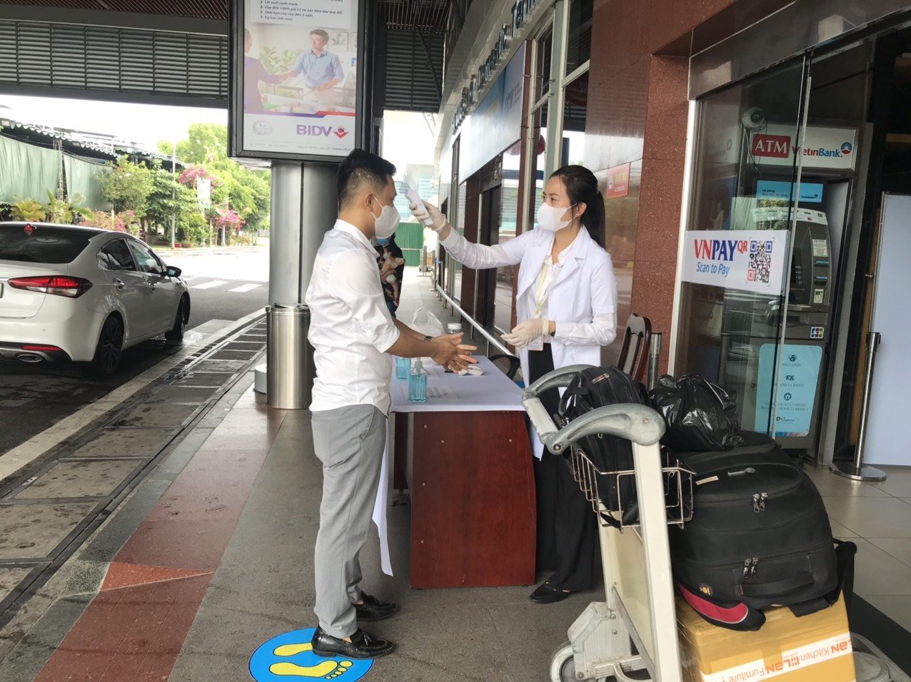 Cảng HKQT Cam Ranh triển khai khai báo y tế điện tử bằng mã QR code|LOCAL_PATH:crawled_data/images/featured_bca2a1926b15.jpeg