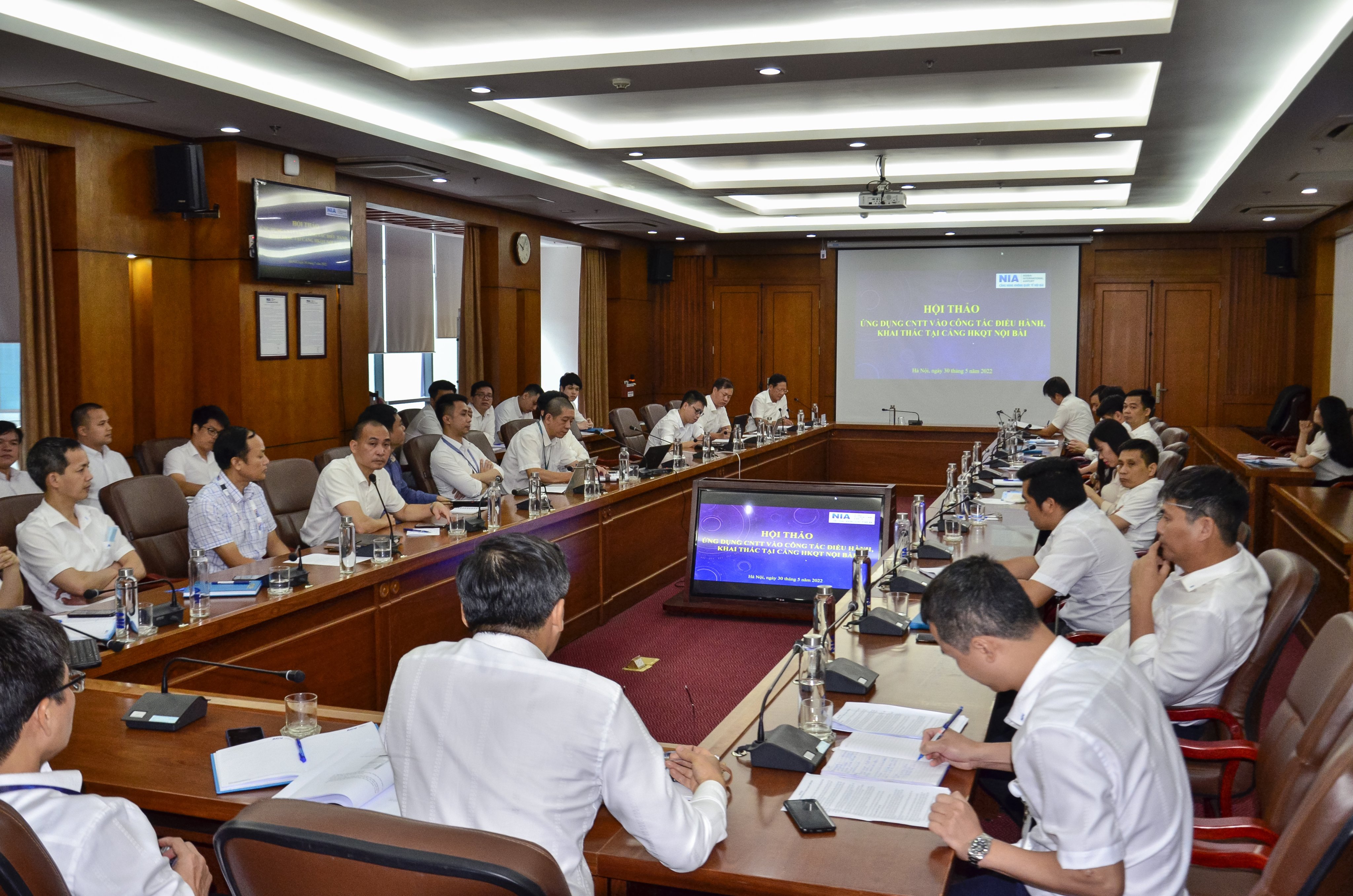 Cảng HKQT Nội Bài: Đẩy mạnh ứng dụng CNTT vào công tác điều hành, khai thác|LOCAL_PATH:crawled_data/images/featured_bcc42b2464ef.JPG
