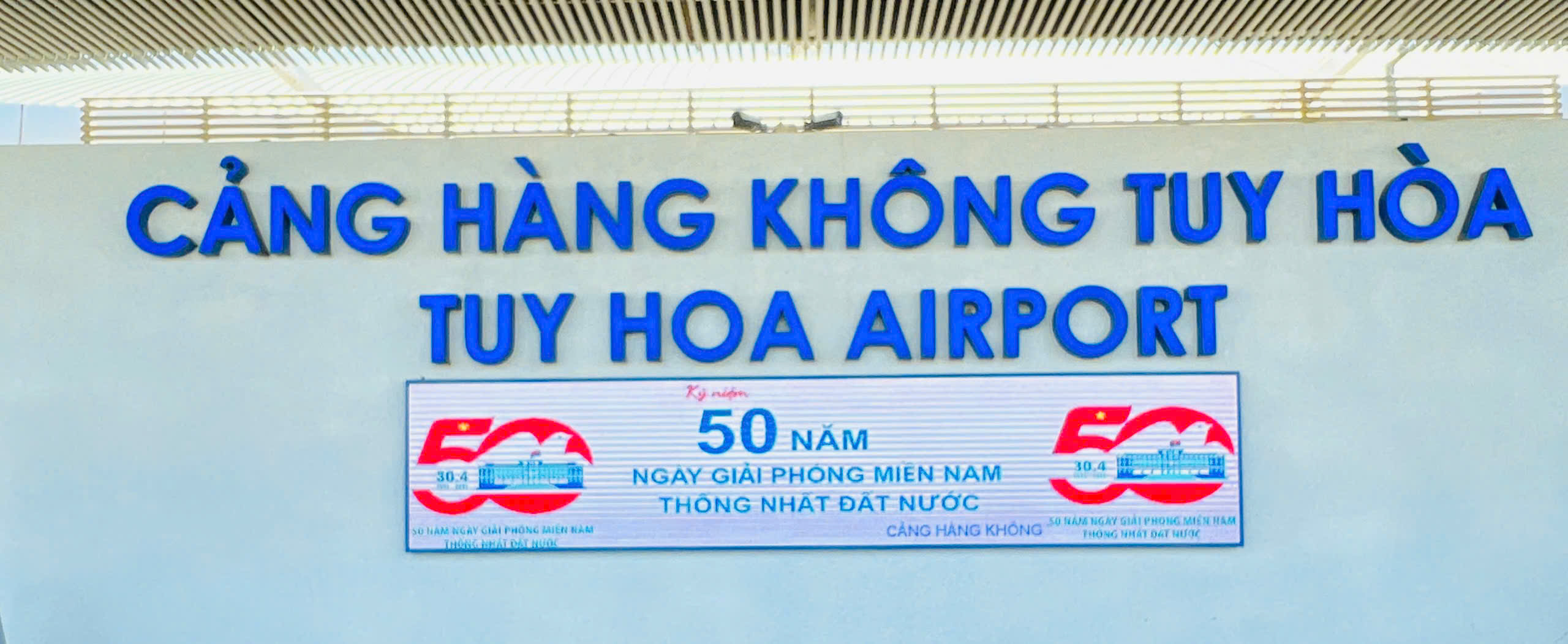 CẢNG HÀNG KHÔNG TUY HÒA HÂN HOAN CHÀO MỪNG ĐẠI LỄ KỶ NIỆM 50 NĂM NGÀY GIẢI PHÓNG HOÀN TOÀN MIỀN NAM, THỐNG NHẤT ĐẤT NƯỚC (30/4/1975 – 30/4/2025)|LOCAL_PATH:crawled_data/images/featured_bfd0979088fa.jpg
