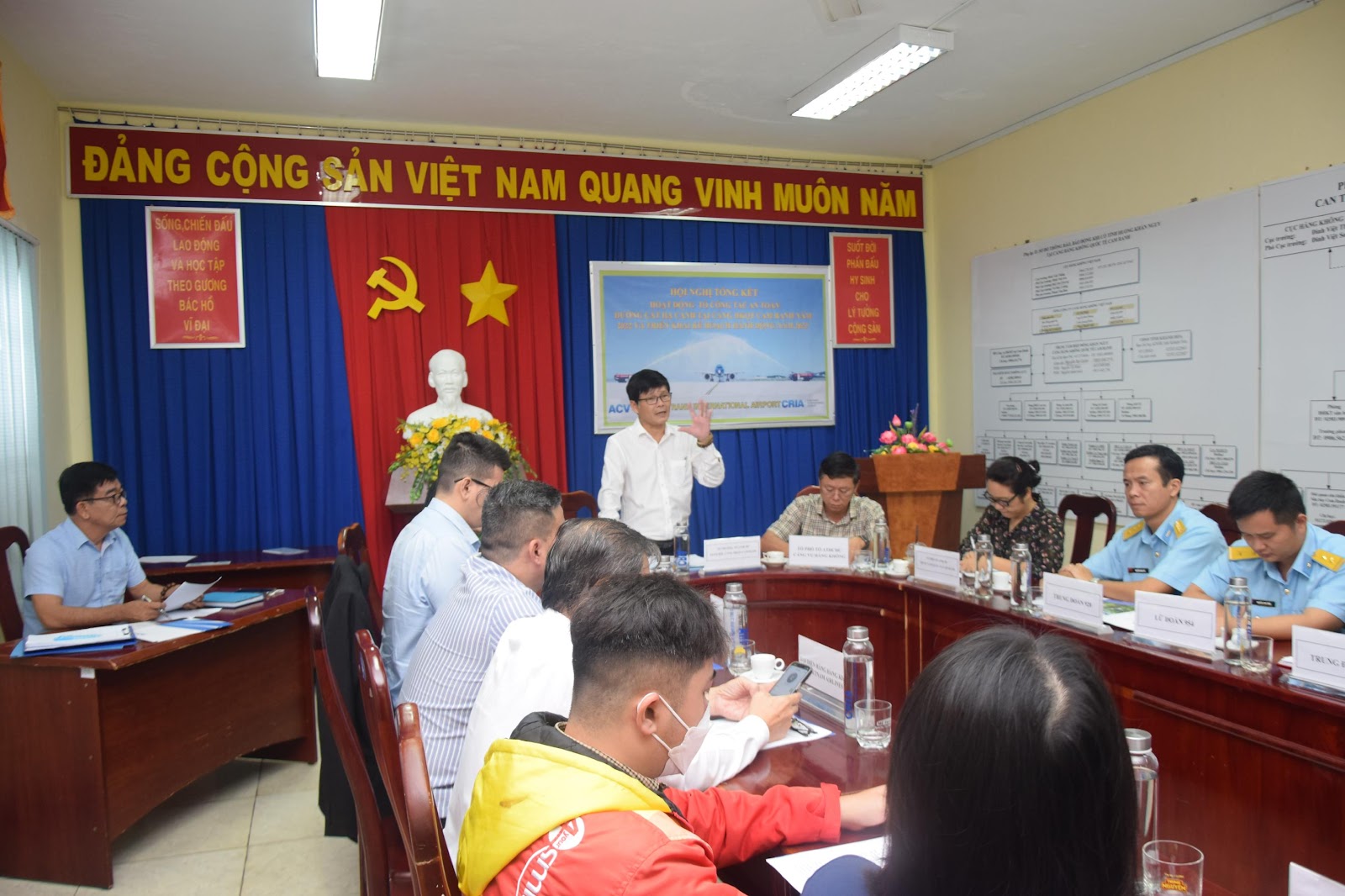 Cảng HKQT Cam Ranh tổ chức Hội nghị tổng kết công tác bảo đảm an toàn đường cất hạ cánh năm 2022 và đề ra phương hướng, nhiệm vụ năm 2023|LOCAL_PATH:crawled_data/images/featured_c5cd8f91d024.jpg