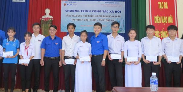Đoàn Thanh niên ACV: Tổ chức chương trình công tác xã hội tại huyện biên giới Vĩnh Hưng, tỉnh Long An|LOCAL_PATH:crawled_data/images/featured_c60fbc354c46.jpg