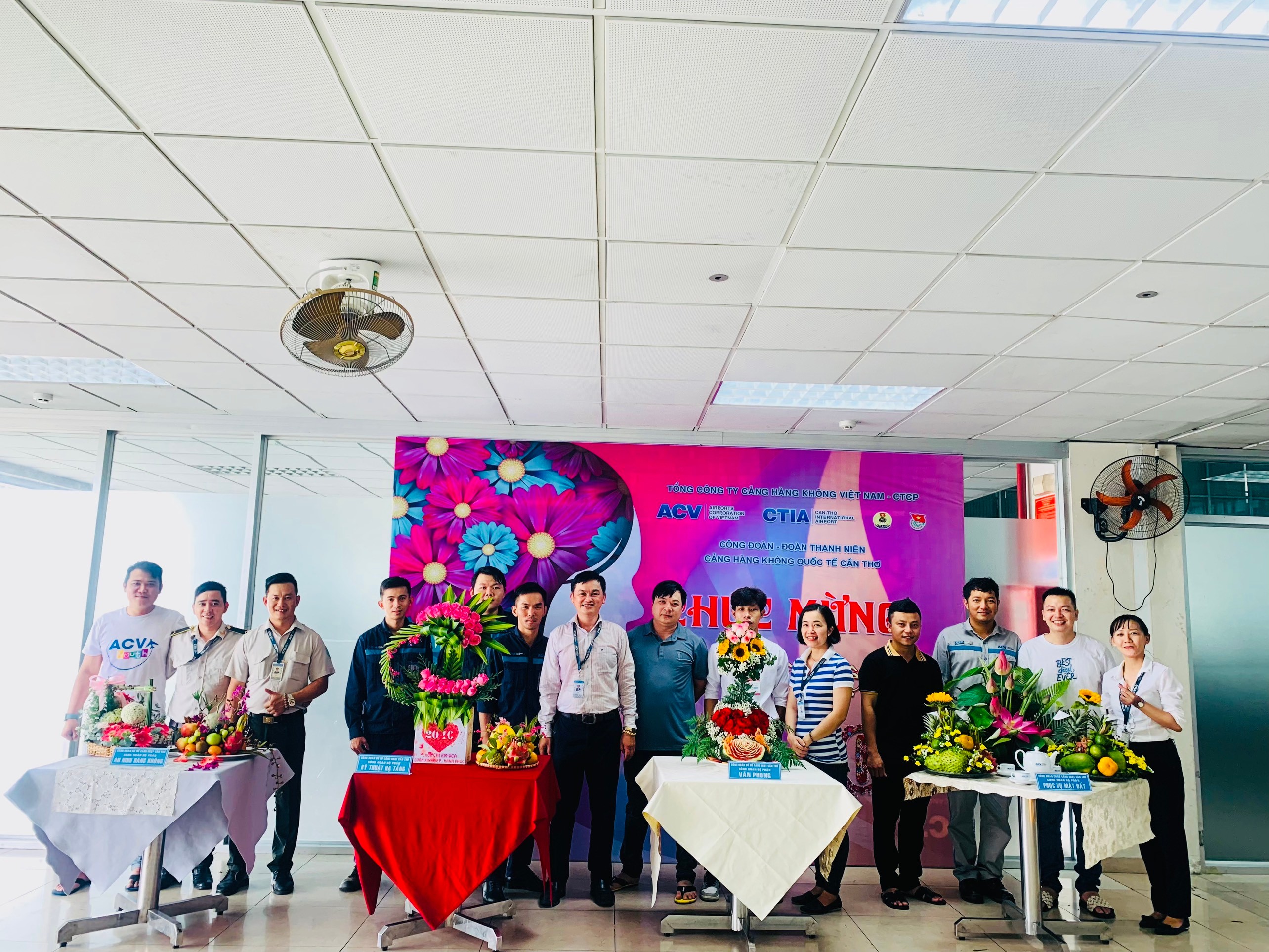 Cảng hàng không quốc tế Cần Thơ tổ chức các hoạt động chào mừng kỷ niệm 92 năm ngày thành lập Hội LHPN Việt Nam (20/10/1930- 20/10/2022)|LOCAL_PATH:crawled_data/images/featured_c8896616c647.jpg