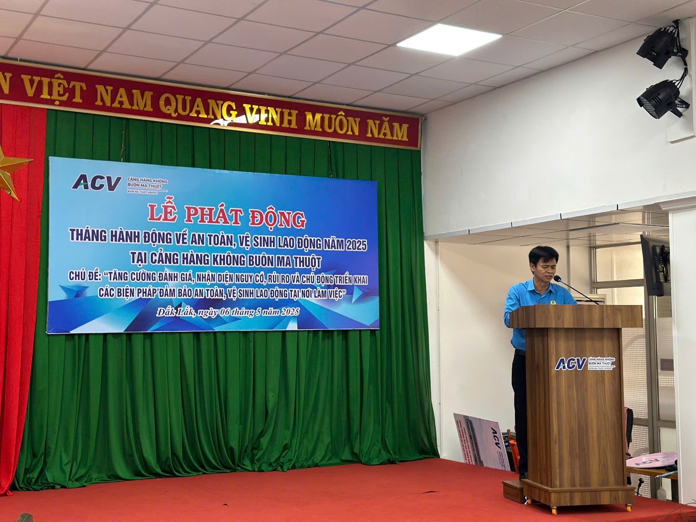 Cảng hàng không Buôn Ma Thuột tổ chức lễ phát động hưởng ứng tháng an toàn, vệ sinh lao động năm 2025|LOCAL_PATH:crawled_data/images/featured_cb7a3616467f.jpg