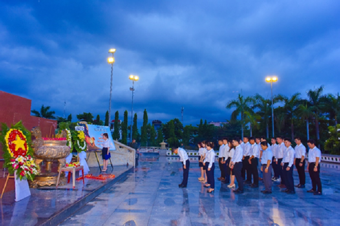 Cảng hàng không Phù Cát tổ chức các hoạt động kỷ niệm ngày Thương binh - Liệt sỹ 27/7/2023|LOCAL_PATH:crawled_data/images/featured_cf0e0674c0b6.png
