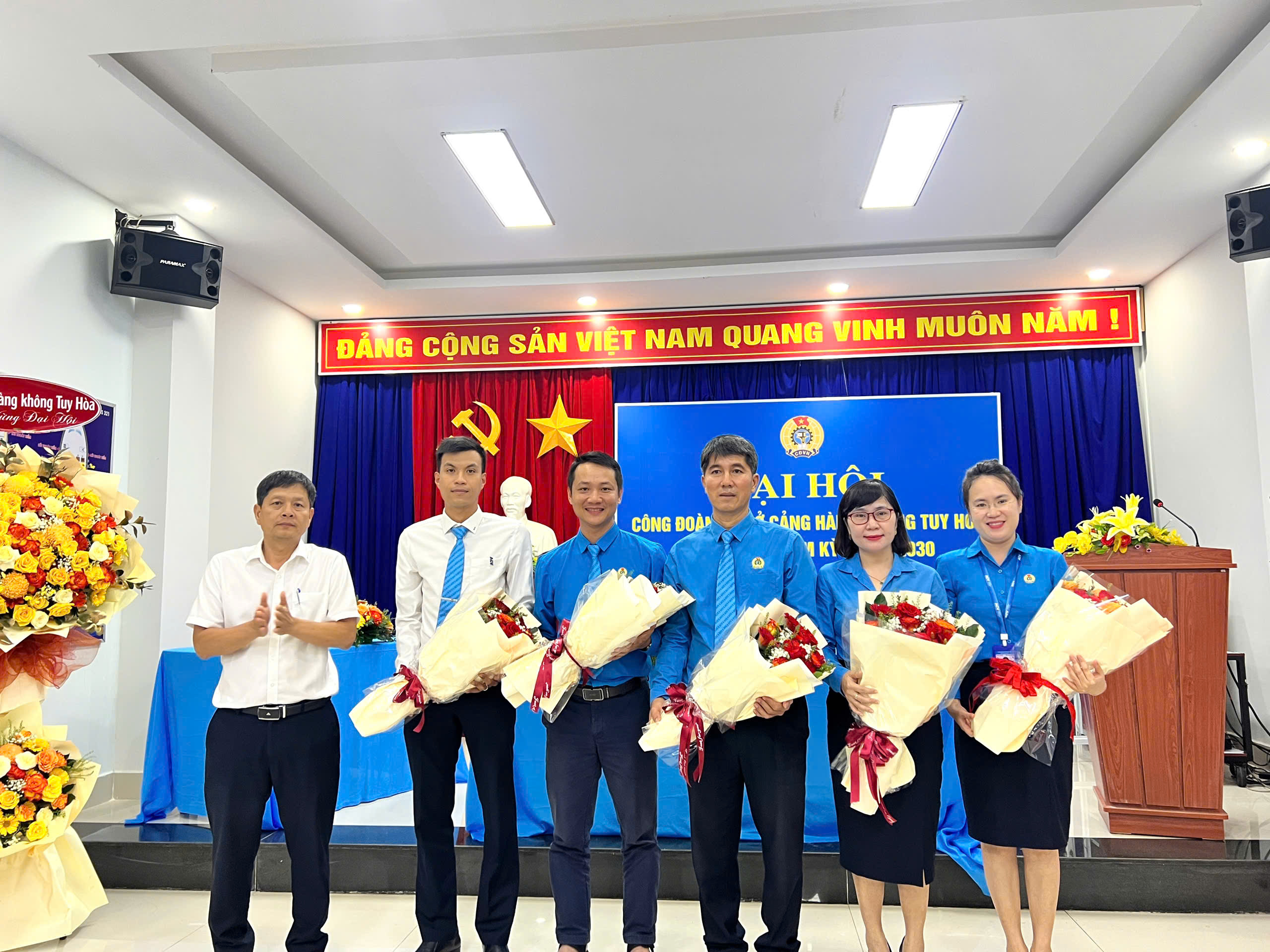 CHÚC MỪNG THÀNH CÔNG ĐẠI HỘI CÔNG ĐOÀN CƠ SỞ CẢNG HÀNG KHÔNG TUY HÒA KHÓA IV, NHIỆM KỲ 2025–2030|LOCAL_PATH:crawled_data/images/featured_d2f08548aba2.jpg
