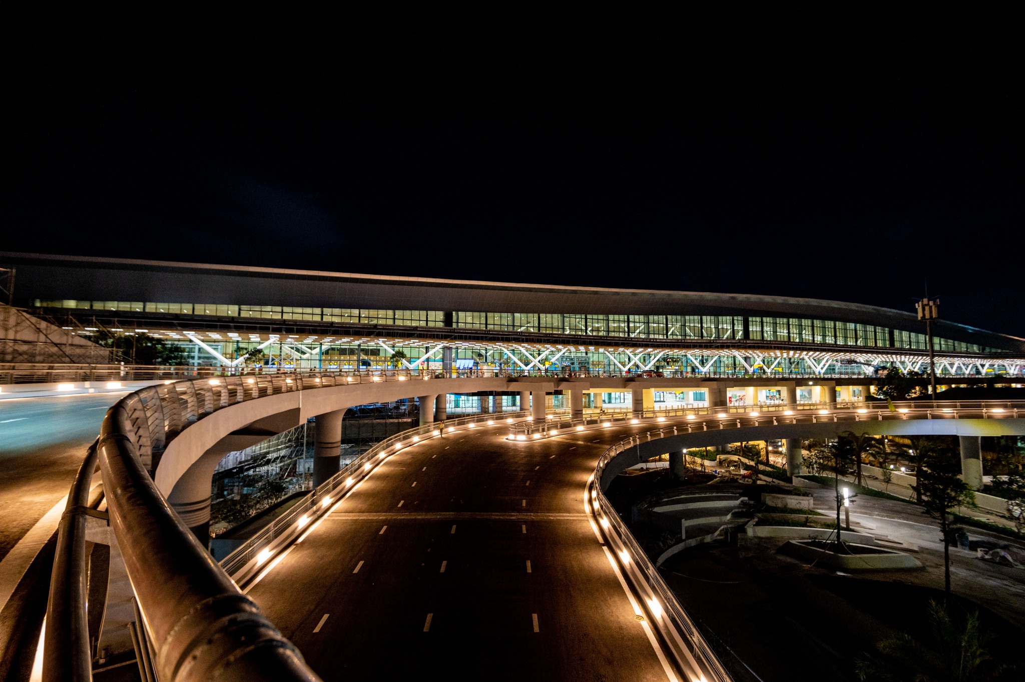 Senior leaders of global partners attended and congratulated ACV at the Inauguration of the T3 Domestic Passenger Terminal – Tan Son Nhat International Airport|LOCAL_PATH:crawled_data/images/featured_d991ac5bcab2.jpg