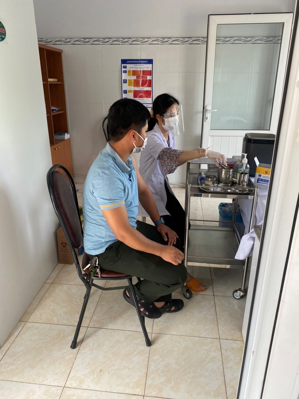 CẢNG HÀNG KHÔNG BUÔN MA THUỘT TỔ CHỨC TIÊM MŨI 02 ĐỢT 2 VẮC XIN PHÒNG COVID – 19 CHO CB – CNV – NLĐ|LOCAL_PATH:crawled_data/images/featured_de7332306a7c.jpg