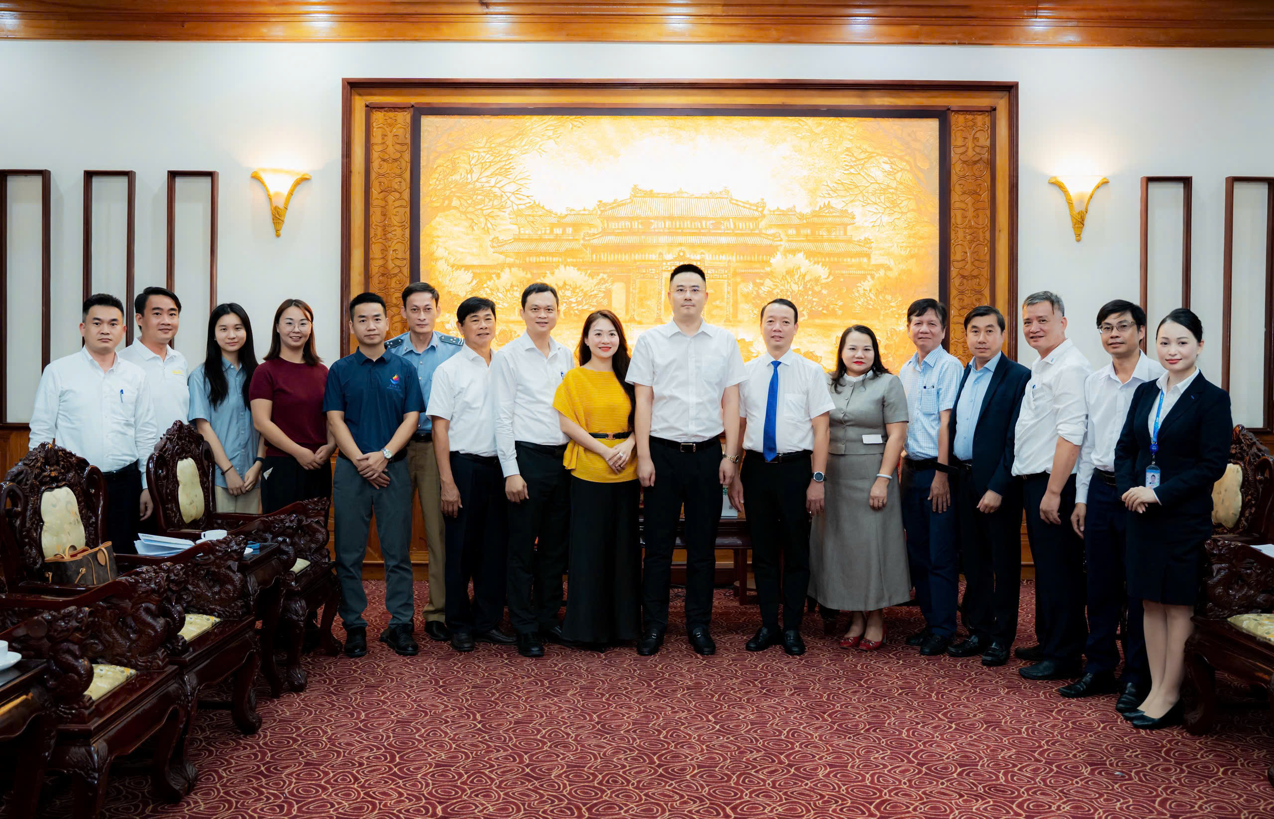 Cảng HKQT Phú Bài làm việc với Hãng hàng không Donghai Airlines về mở đường bay từ Thẩm Quyến đến Huế|LOCAL_PATH:crawled_data/images/featured_e6a393955152.jpg