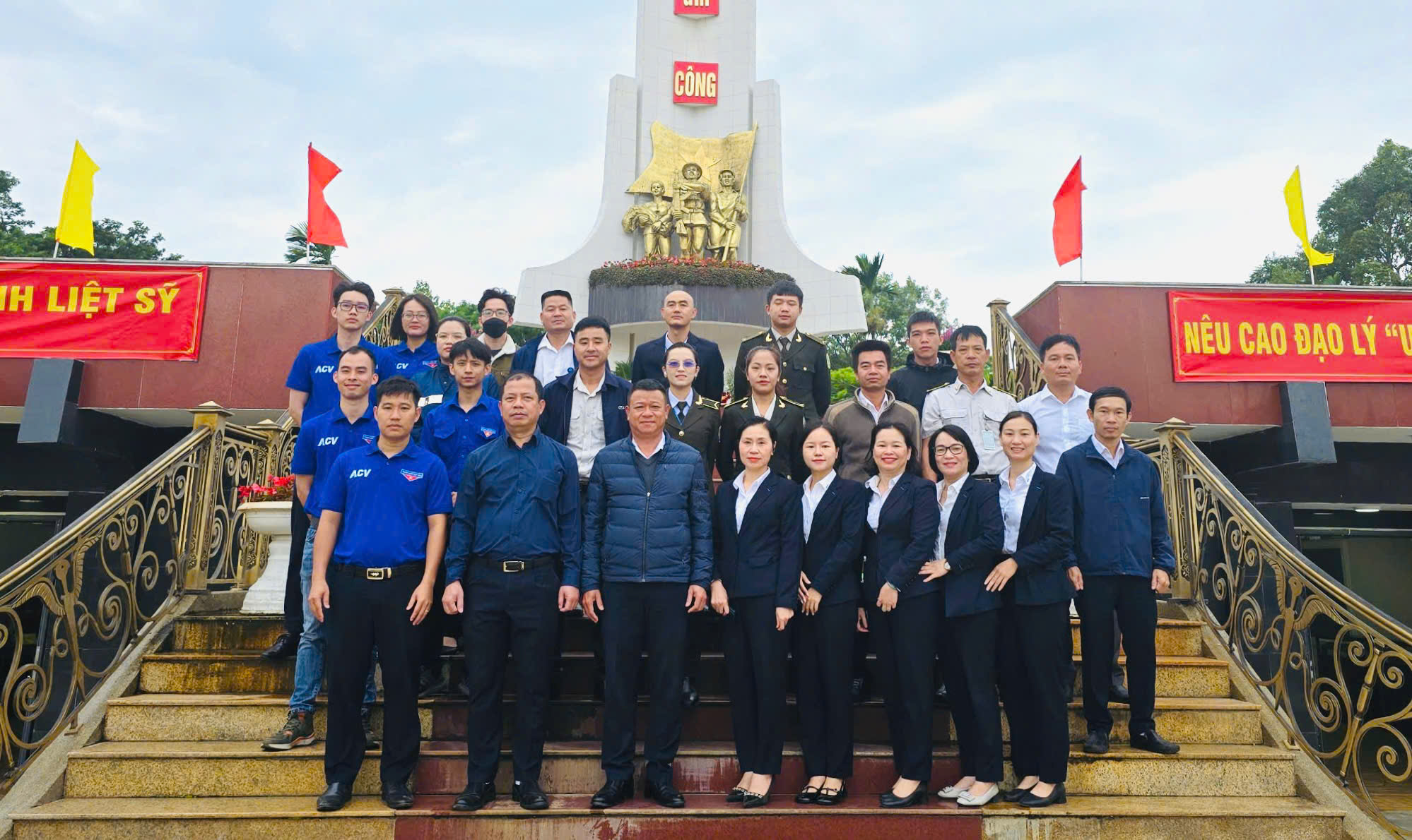 CẢNG HÀNG KHÔNG QUỐC TẾ LIÊN KHƯƠNG TRI ÂN CÁC ANH HÙNG LIỆT SĨ NHÂN KỶ NIỆM 78 NĂM NGÀY THƯƠNG BINH LIỆT SĨ (27/7/1947 - 27/7/2025)|LOCAL_PATH:crawled_data/images/featured_e87f2c7d8379.jpg