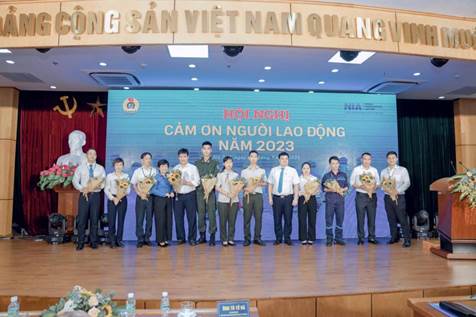 Cảng HKQT Nội Bài: Hội nghị “Cảm ơn người lao động” trong Tháng công nhân|LOCAL_PATH:crawled_data/images/featured_e93bfd758587.jpg