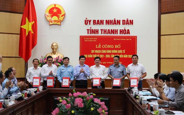 Lễ công bố quy hoạch Cảng hàng không quốc tế Thọ Xuân thời kỳ 2021-2030, tầm nhìn đến năm 2050|LOCAL_PATH:crawled_data/images/featured_ed6d1176b609.jpg