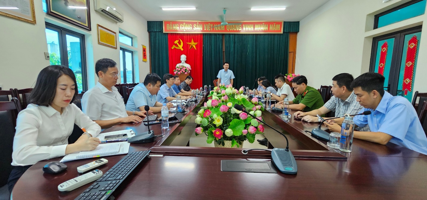 Cảng HKQT Vinh tổ chức hội nghị Tổ công tác an toàn đường Cất hạ cánh Quý II năm 2025