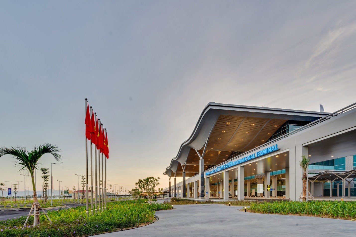 ACV's Cam Ranh Airport Named Among World's Cleanest by Skytrax|LOCAL_PATH:crawled_data/images/featured_f3799b4e4995.jpg