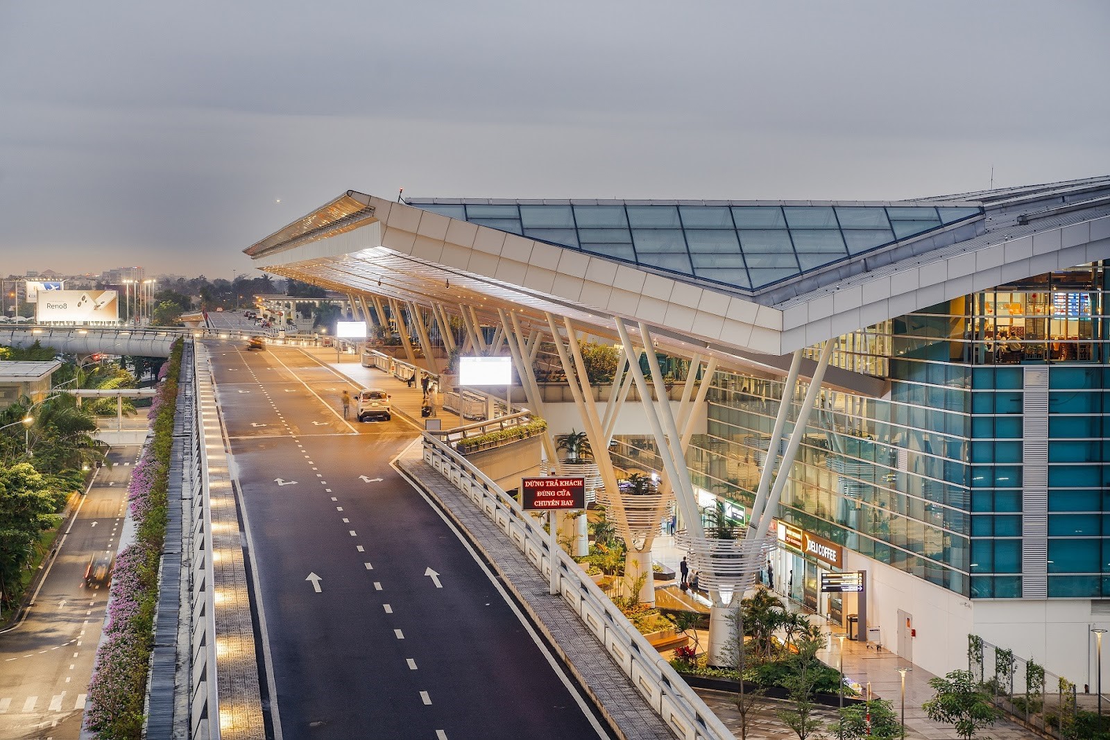 ACV has two airports ranked among the World’s Top 100 Airports|LOCAL_PATH:crawled_data/images/featured_f6597e2c14ce.jpg