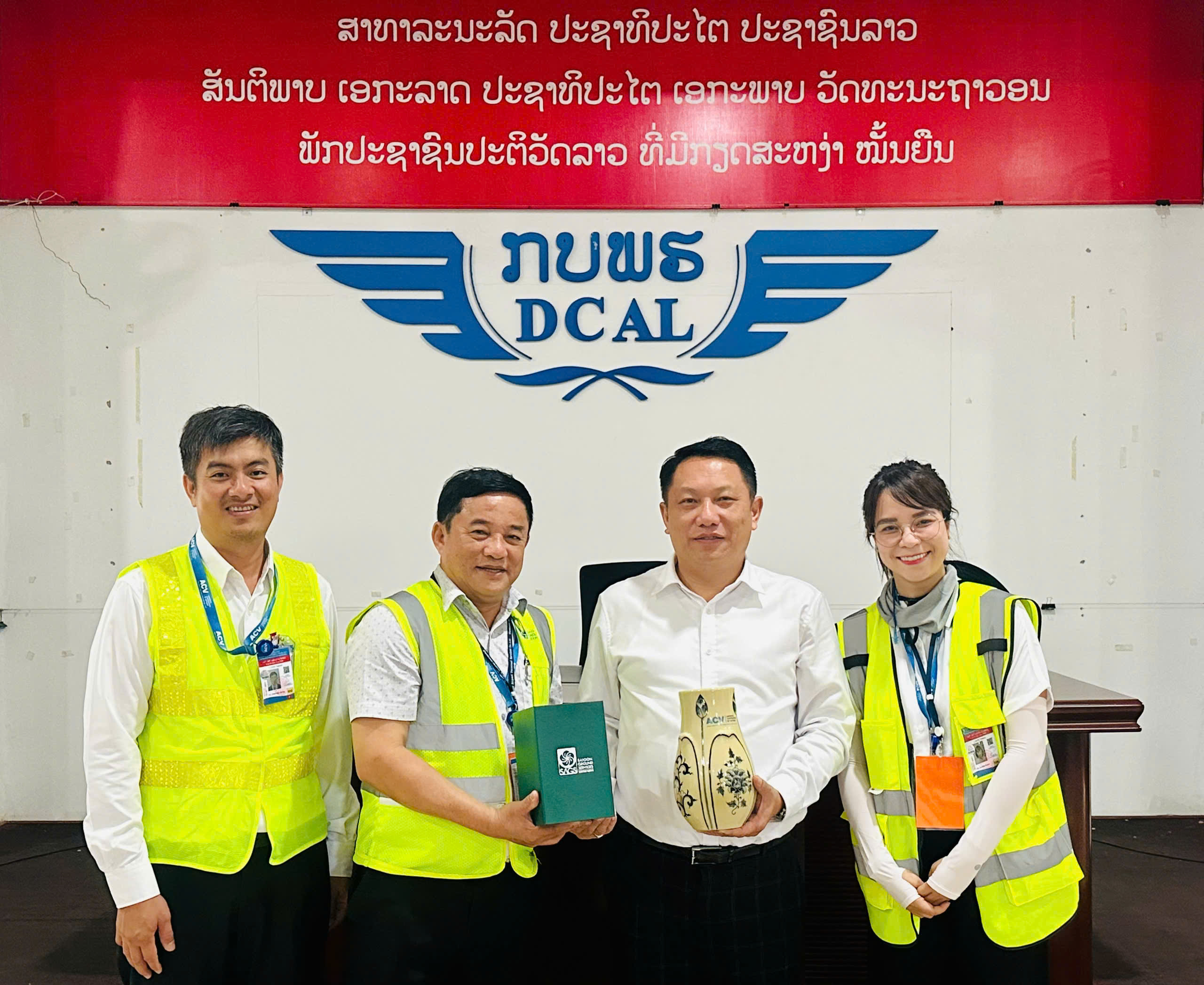 Đoàn công tác ACV hoàn thành nhiệm vụ hỗ trợ Lào đảm bảo công tác phục vụ Hội nghị Thượng đỉnh ASEAN 2024|LOCAL_PATH:crawled_data/images/featured_fa54ea93ae72.jpg