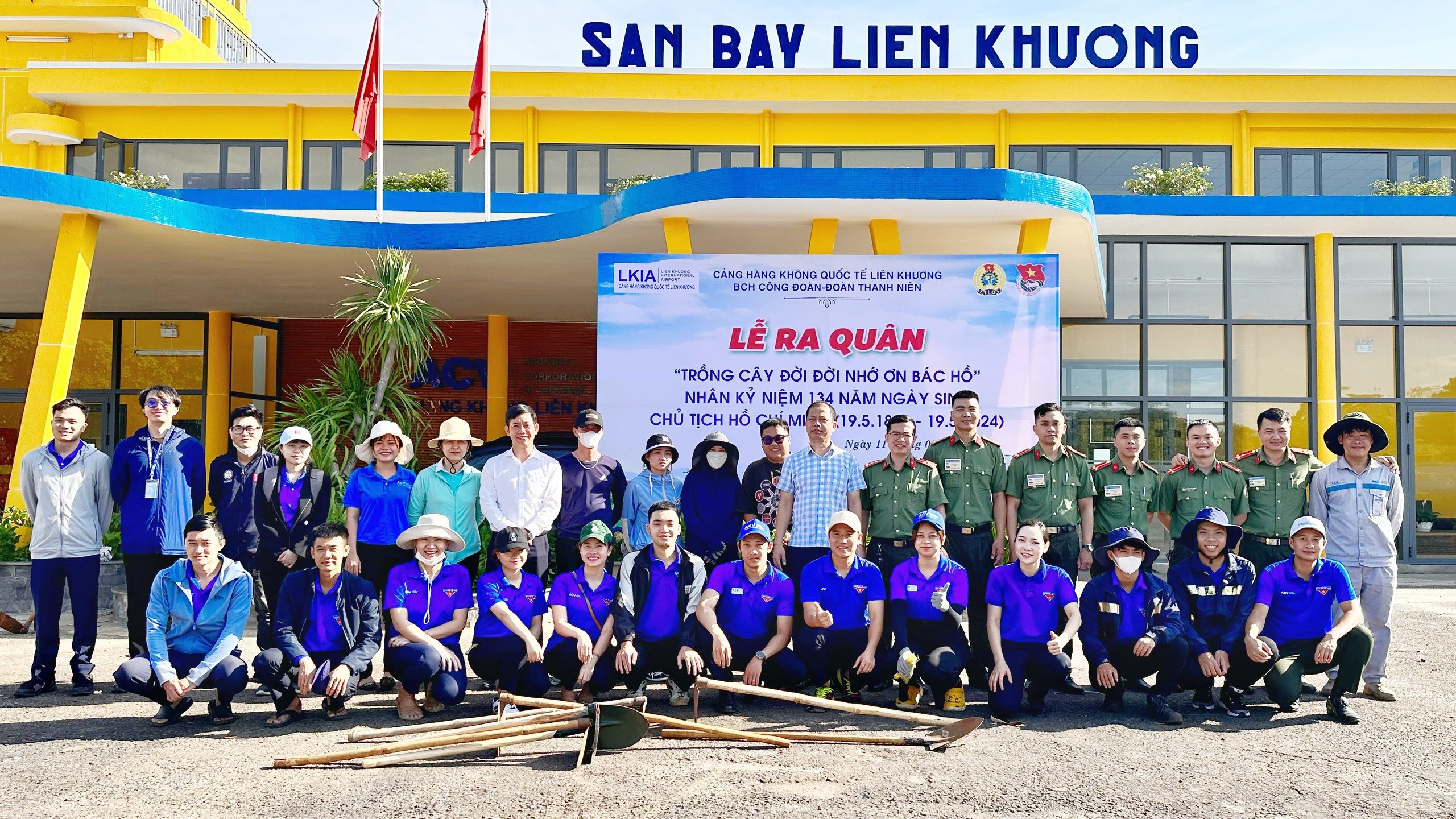 Cảng hàng không quốc tế Liên Khương tổ chức trồng cây mừng Sinh nhật Chủ tịch Hồ Chí Minh|LOCAL_PATH:crawled_data/images/featured_fcd4dfc93108.jpg