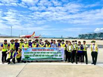 Đoàn thanh niên Cảng hàng không quốc tế Cam Ranh ra quân “ Ngày Chủ nhật xanh”