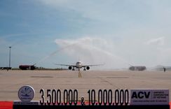 CẢNG HÀNG KHÔNG QUÓC TẾ CAM RANH VỚI SỰ KIỆN “KHÁNH HÒA CHÀO ĐÓN KHÁCH DU LỊCH QUỐC TẾ THỨ 3,5 TRIỆU VÀ VỊ KHÁCH THỨ 10 TRIỆU THÔNG QUA CẢNG HÀNG KHÔNG QUỐC TẾ CAM RANH NĂM 2019”