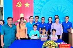 HƯỞNG ỨNG NGÀY DÂN VẬN KHÉO CÙNG ĐỊA PHƯƠNG