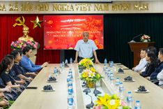 Phó chủ tịch UBND thành phố Đà Nẵng đến thăm và chúc tết các đơn vị hoạt động tại Cảng HKQT Đà Nẵng