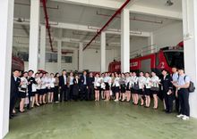 SINH VIÊN ĐẠI HỌC DUY TÂN THAM QUAN VÀ KIẾN TẬP QUY TRÌNH KHAI THÁC DỊCH VỤ TẠI CẢNG HÀNG KHÔNG QUỐC TẾ ĐÀ NẴNG