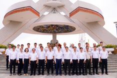 Đảng ủy Cảng Hàng Không Quốc tế Đà Nẵng tổ chức Lễ dâng hương nhân kỷ niệm 80 năm Cách mạng Tháng Tám thành công (19/8/1945 - 19/8/2025) và Quốc khánh nước Cộng hoà xã hội chủ nghĩa Việt Nam (2/9/1945 - 2/9/2025)