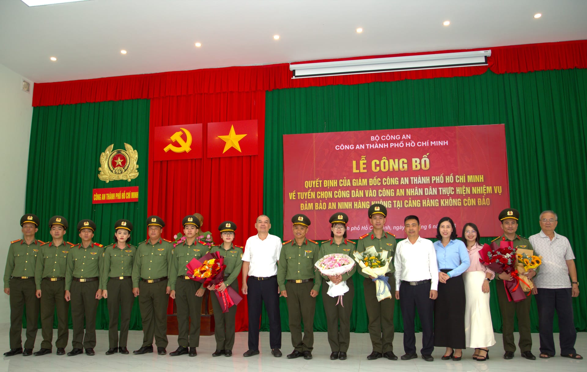 trao quyết định 3.jpg