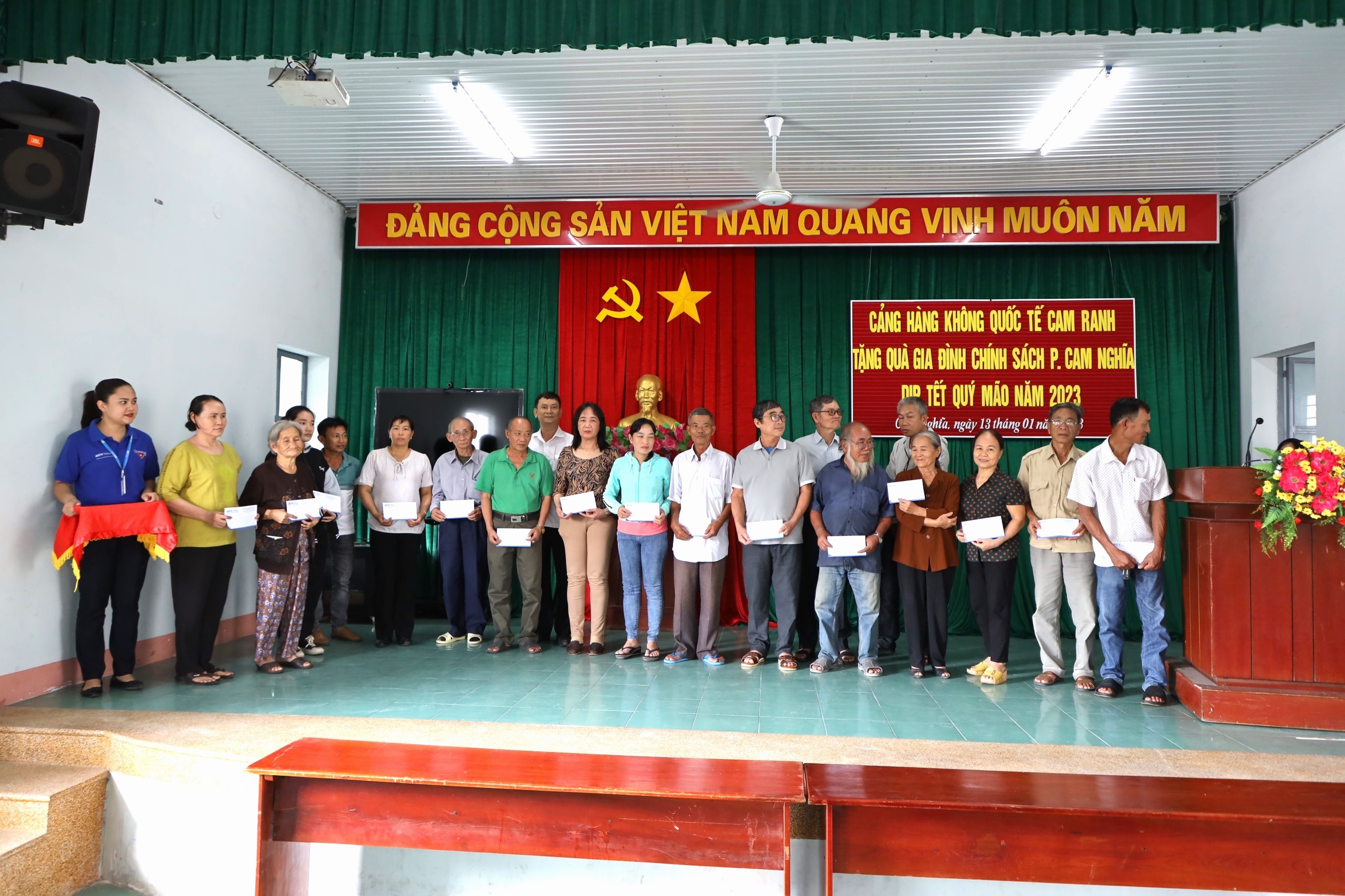 tuthien5.jpg